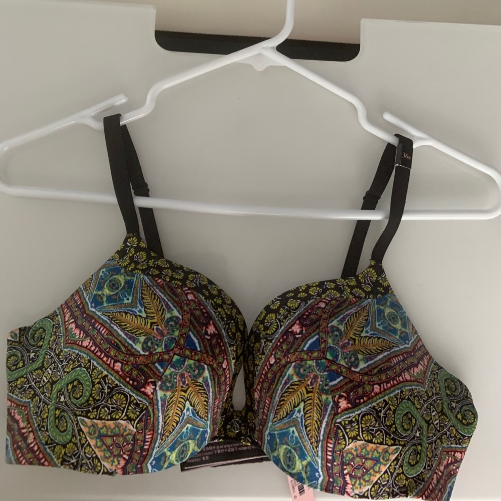 VS bras